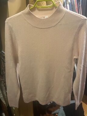 Women’s Soft Mock Neck Sweater in Light Pink
